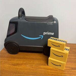 Gray Toddler Ride-On Amazon Prime Delivery Van w/ Yellow Package Accessories